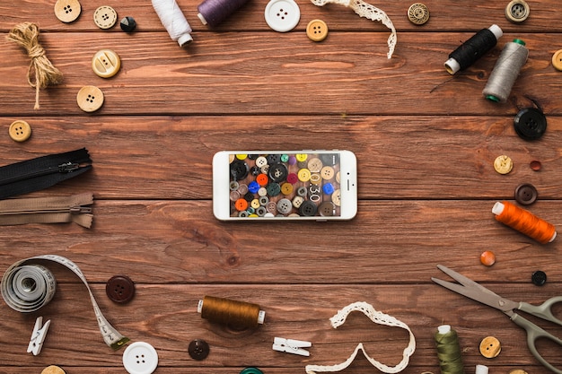 kontakt i materiały